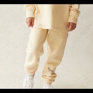 Fear of God Essentials Kids Size L Sweatpants
